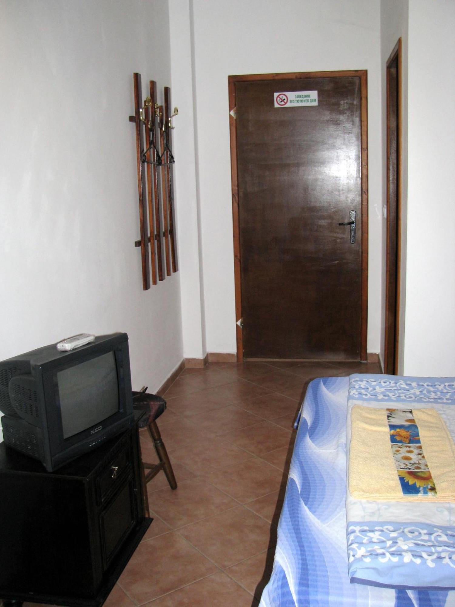 Guest House Familia Samovodene Εξωτερικό φωτογραφία