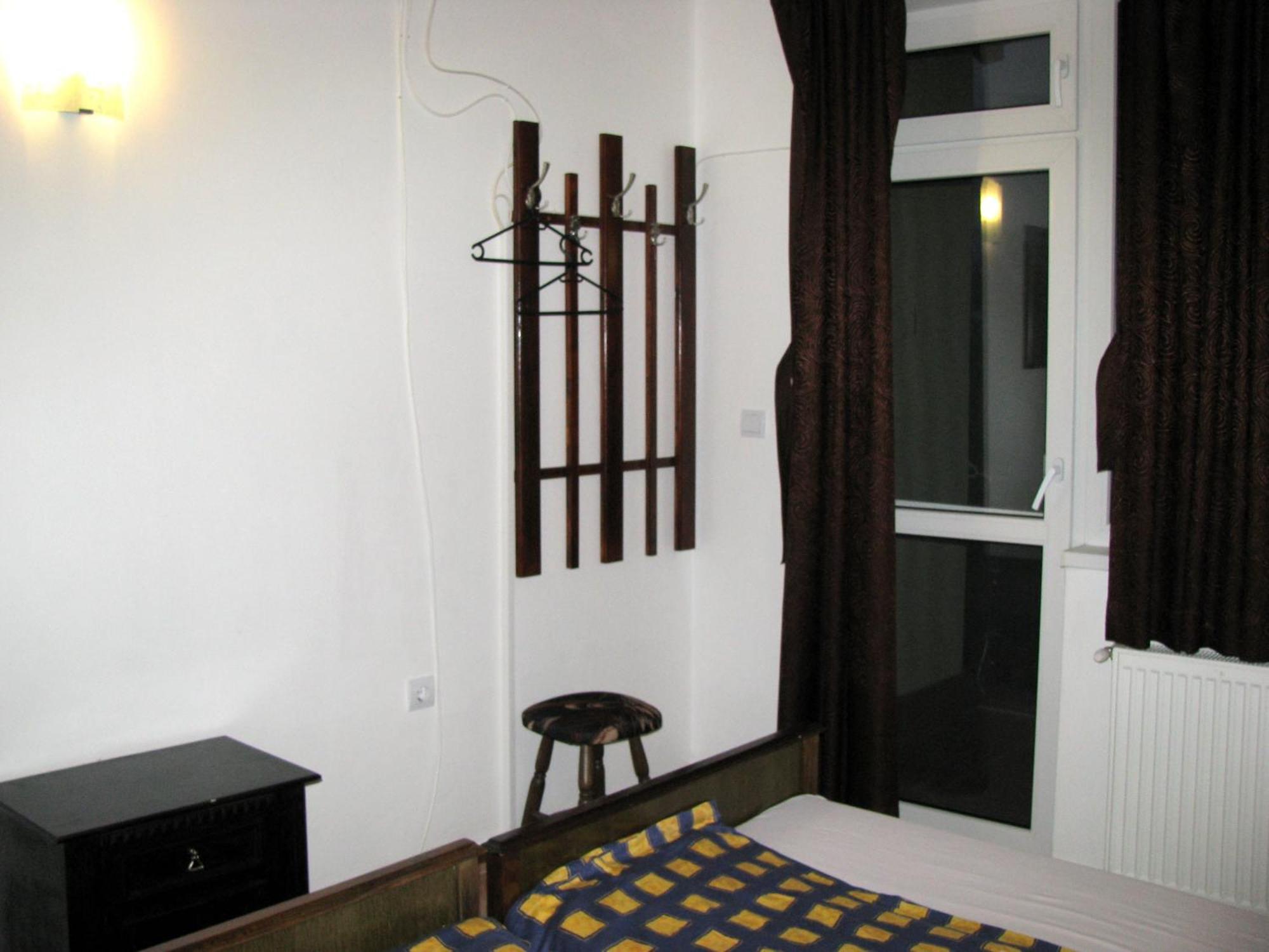 Guest House Familia Samovodene Εξωτερικό φωτογραφία