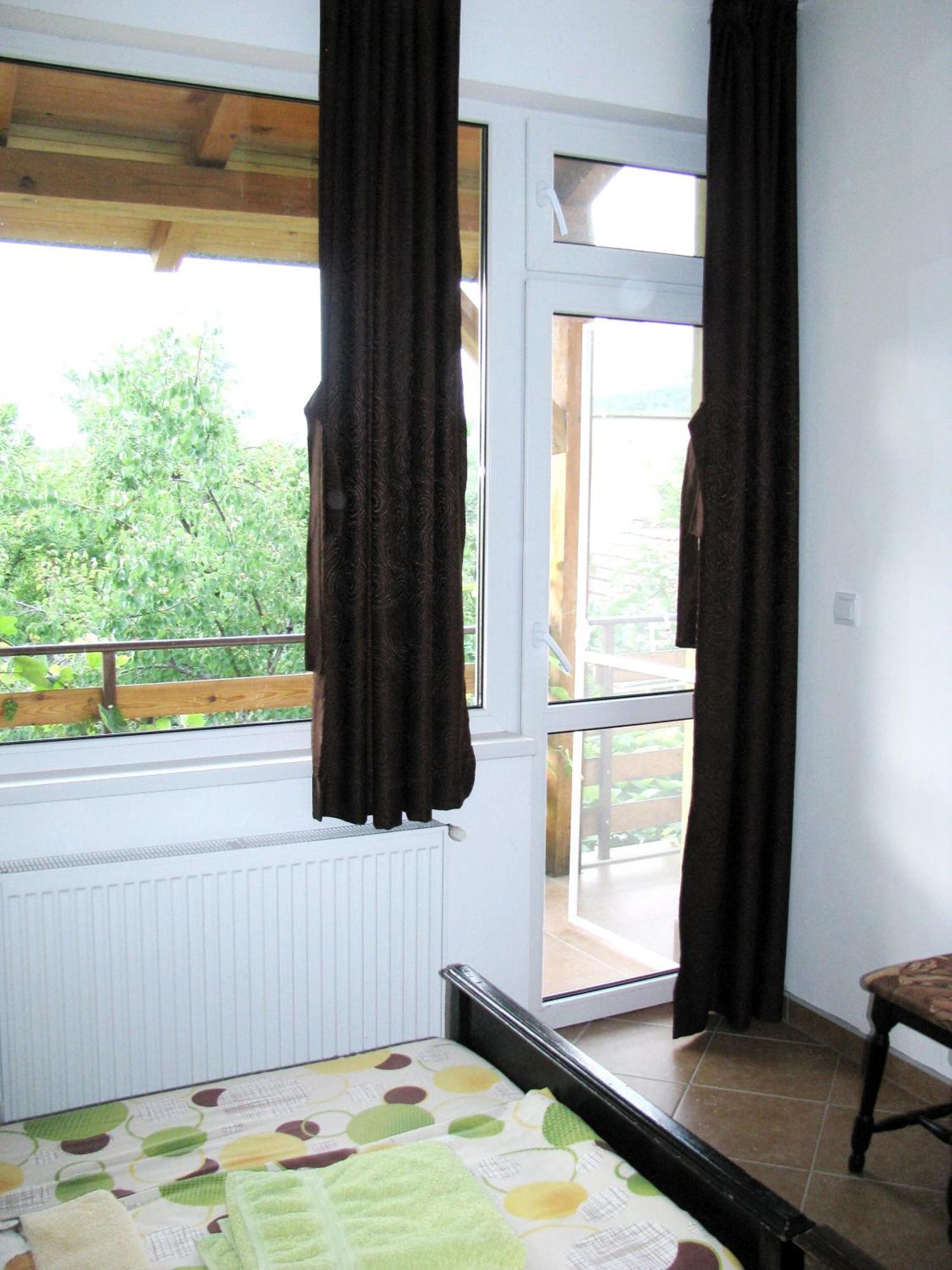 Guest House Familia Samovodene Εξωτερικό φωτογραφία