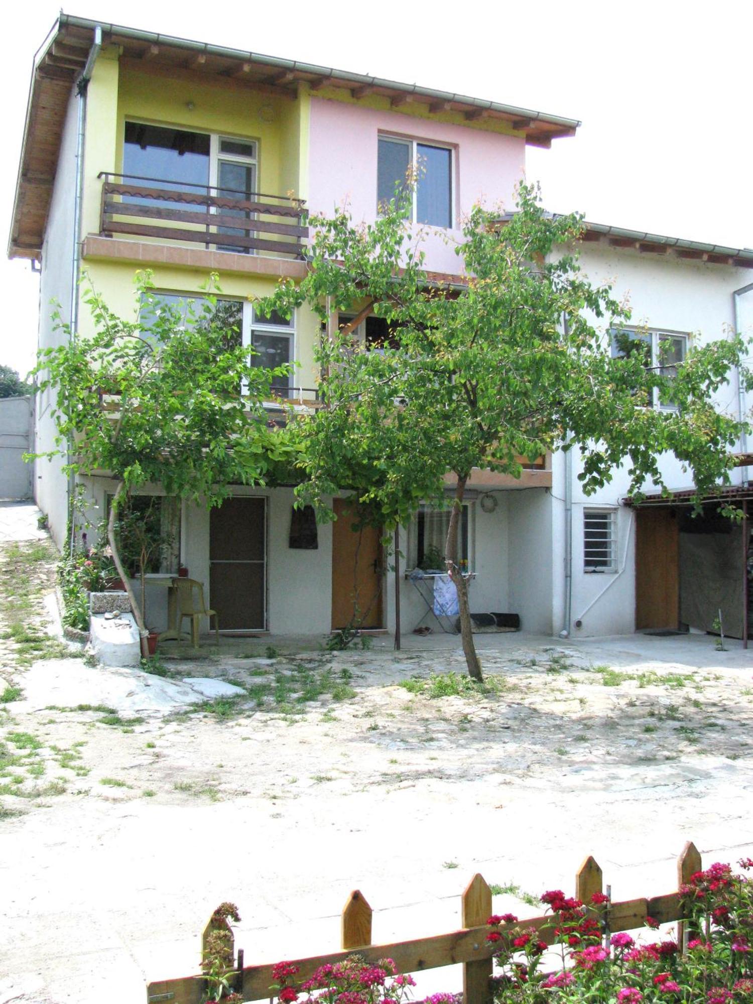 Guest House Familia Samovodene Εξωτερικό φωτογραφία